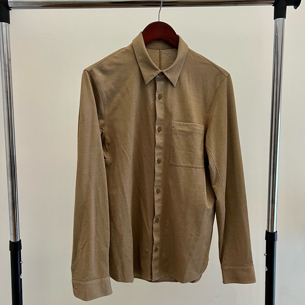 Lululemon Commission Long Sleeve Men's Button Down Shirt Size Large